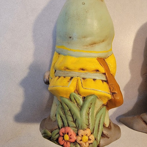Vtg Pair Ceramic Garden Gnomes 5.5" Tall Boho 1970's Googly Eyes Hand Painted - Picture 10 of 12